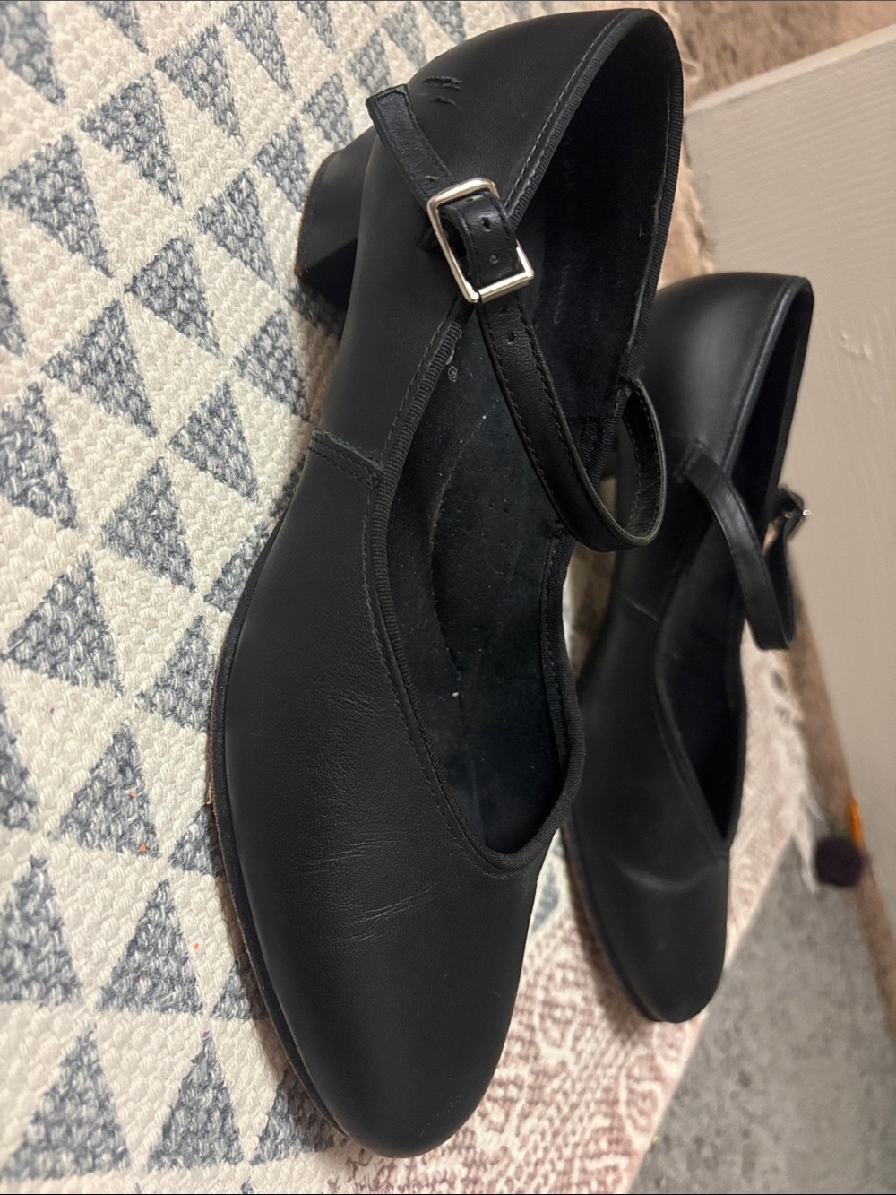 Capezio  size 8W shoes / dance